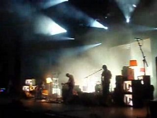 Girls in Hawaii - Birthday Call