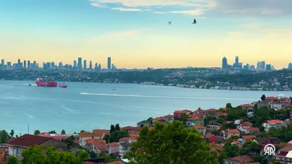 Osman Gazi Gemisi'nin İstanbul Boğazı'ndan geçişi hızlandırılmış çekim tekniği ile görüntülendi