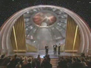 Steven Spielberg recoit son deuxieme oscar