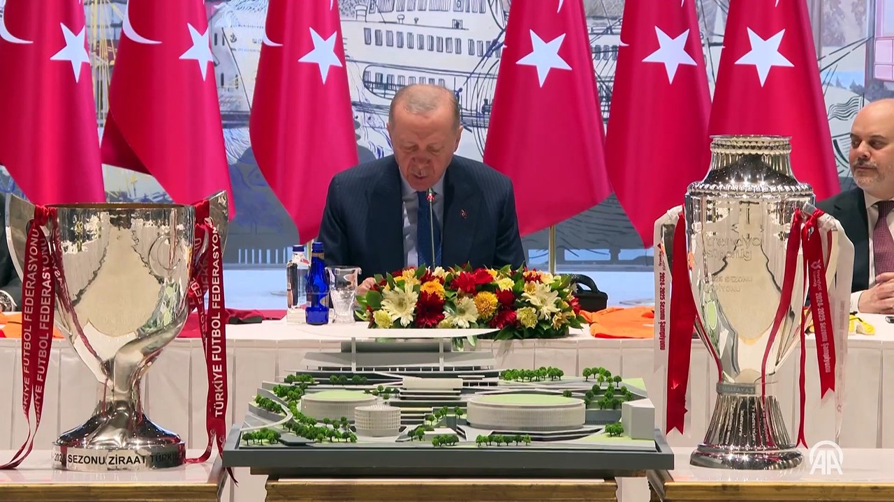 Cumhurbaşkanı Erdoğan, Galatasaray futbol takımını kabul etti