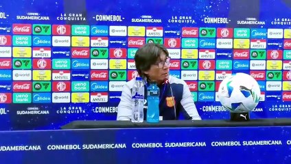 Conferencia de prensa Ángel Comizzo