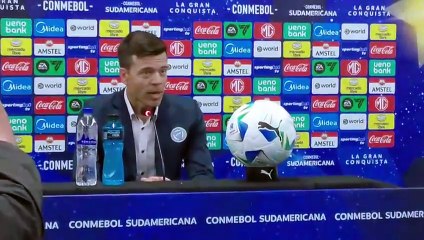 Conferencia de prensa Solari