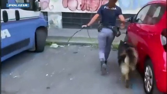 Nascondeva 3,5 chili di droga nel garage dello zio della fidanzata: 27enne di Acireale arrestato (30.05.25)