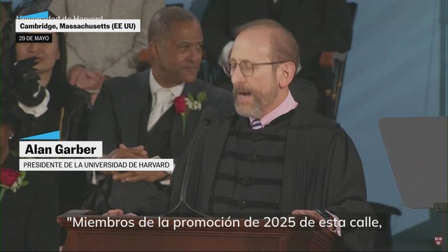 Harvard celebra la graduación con mensajes a la decisión de Trump: Alumnos de todo el mundo, como debería ser