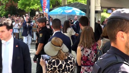 La Reina inaugura una Feria del Libro con guiños a la infancia: "He comprado muchas cosas"