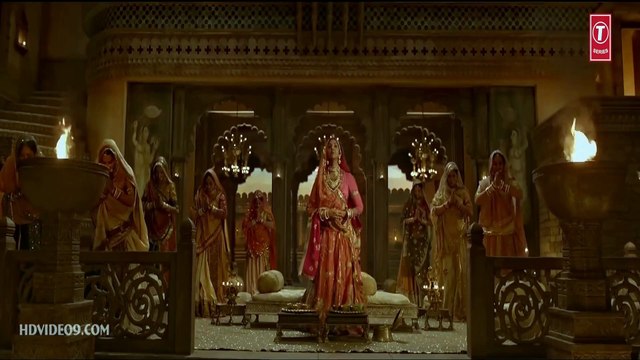 Ghoomar (Padmaavat) Video Song - Deepika Padukone, Ranveer Singh, Priyanka Chopra | Sanjay Leela Bhansali