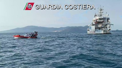 Argentario, sequestro di trappole illegali: così viene liberato un polpo