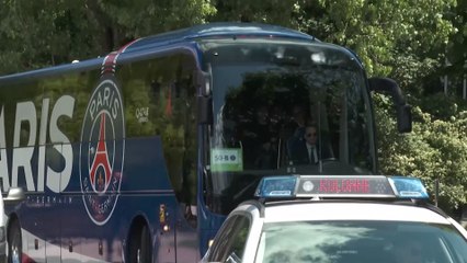 Il est impossible que nous ne gagnions pas», disent des fans enthousiastes à l’hôtel de l’équipe du PSG à Munich