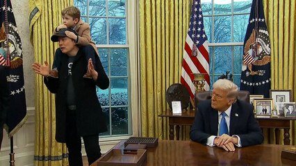 Kettensäge und Hitlergruß: Die spektakulärsten Musk-Auftritte
