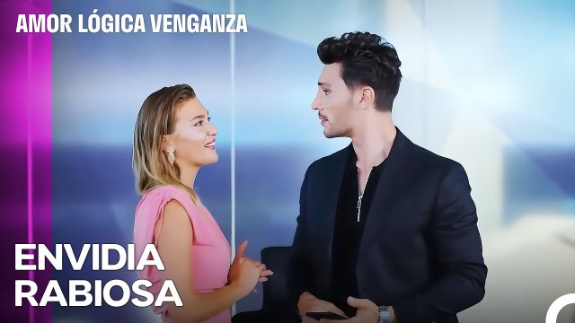 Esra Está Celosa De Ozan Y Cagla - Amor Lógica Venganza
