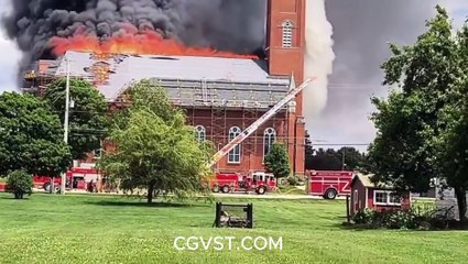 Hỏa Hoạn Tàn Phá Nhà Thờ St. John the Baptist ở Maria Stein