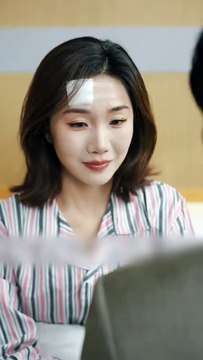 She donated her cornea to her husband and bore the blame alone, and her husband finally regretted it - Flavor Roads