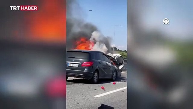 Kuzey Marmara Otoyolu'nda zincirleme kaza: 2 araç alev alev yandı