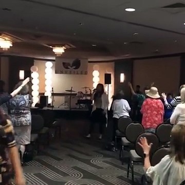 🔥🙏 HOLY SPIRIT ENCOUNTER: Powerful Prayer & Worship with Alena Daigle! ✨🎶 #SoulOnFire #UnveiledLadies