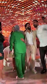 خطوبة الفنانة هايدي aلطقات مليئة بالبهجة والرقص.. حفل خطوبة الفنانة #هايدي_رفعت والفنان #مصطفى_منصور ✨💍رفعت والفنان مصطفى منصور 1