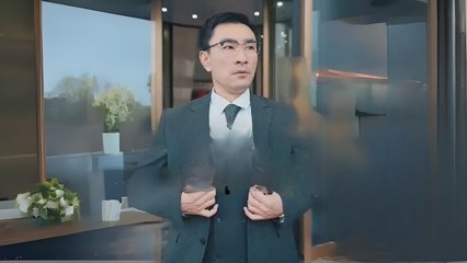 Hija Brillante en el Banquete de Cumpleaños Smax