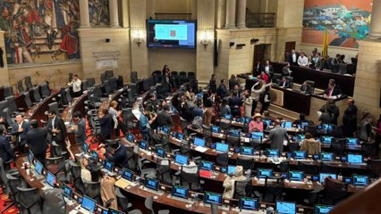 ¿Qué pasó con la primera consulta popular que el gobierno presentó al Congreso?
