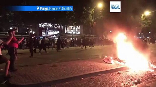Due morti e centinaia di arresti a Parigi durante i festeggiamenti per la vittoria della Champions League