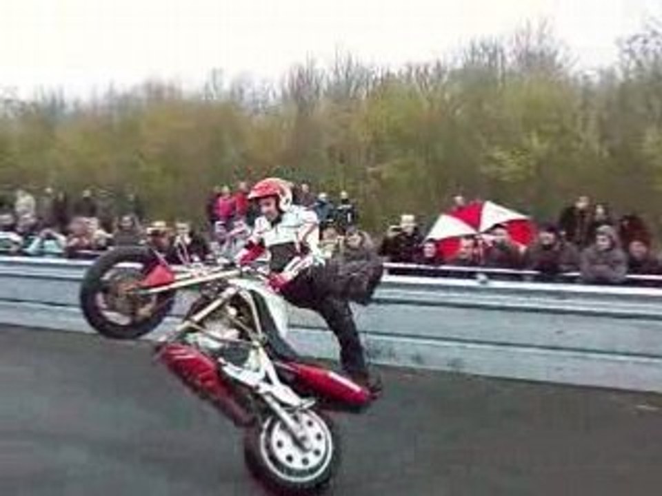 V10