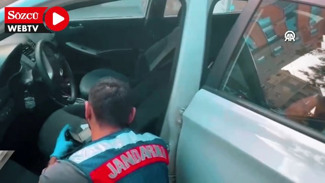 Uyuşturucu ele geçirilen otomobildeki 2 zanlı tutuklandı