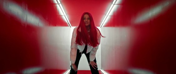 badmómzjay - Zirkus [Official Video]