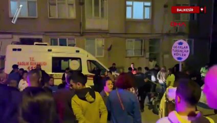 Balıkesir'de sokakta tartıştığı 2 kişi tarafından bıçaklandı