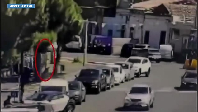 Accoltellamento di Catania, il video della polizia