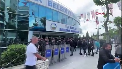 Avcılar Belediyesi'nde arama yapıldı