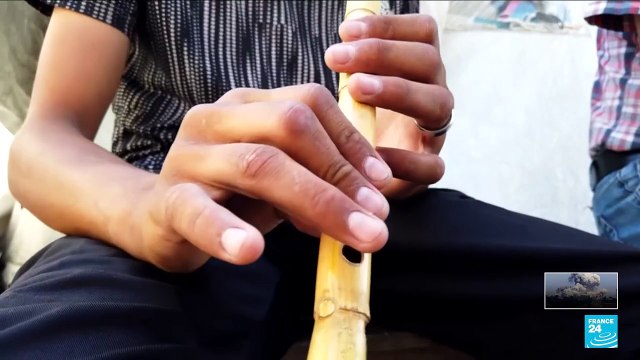 Improvisada escuela de música sirve de escape para niños refugiados de Gaza