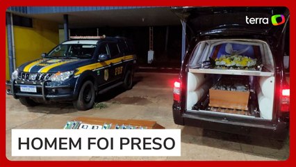 Motorista de funerária é preso após ser flagrado pela polícia com 162 kg de cocaína dentro de caixão