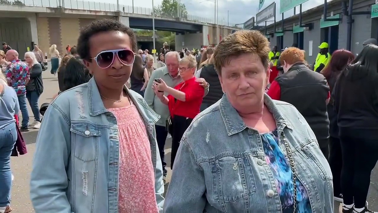 Fans get excited as Robbie Williams set to take to stage at Murrayfield