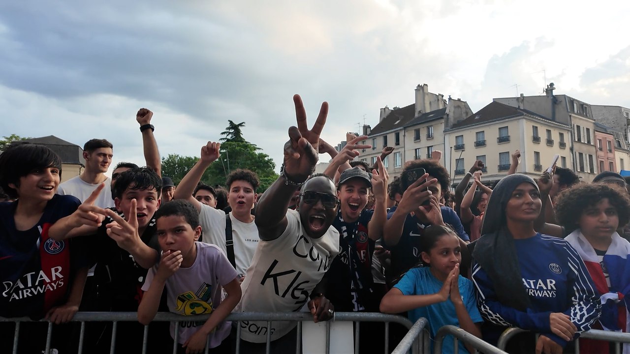 L'ambiance commence à monter à Saint-Denis