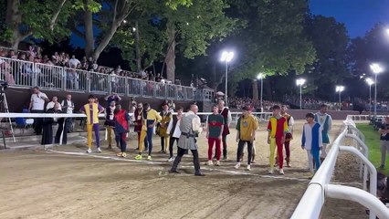 Palio di Ferrara. San Giacomo vince la Corsa dei putti