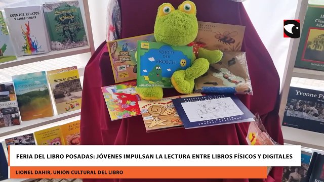 Feria del Libro Posadas Jóvenes impulsan la lectura entre libros físicos y digitales