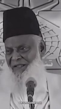 أرح قلبك قليلاً -تعد مرسيدس جي كلاس واحدة من أشهر وأهم سيارات الدفع الرباعي الفاخرة بالأسواق العالمية، وتأتي الشهرة الأكبر للموديل بفضل التصميم الصندوقي الشهير المقدم منذ 45 عاماً والذي حصل على العديد من ا (1)