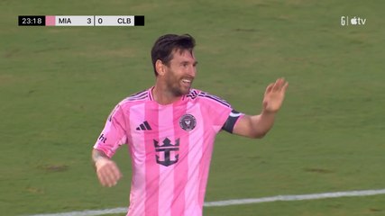 Infinito Messi! Segna una doppietta con due pallonetti perfetti