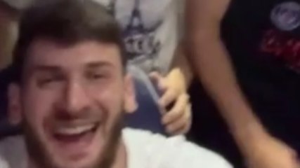 Kvaratskhelia scatenato per la vittoria: il video della festa