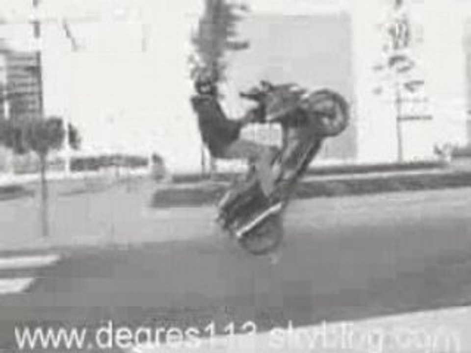 T-MAX EN ROUE pilote vince du 94