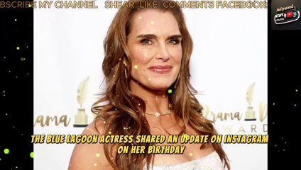 Brooke Shields Shows Off Toned Abs in Bikini in 60