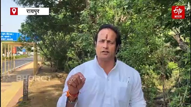 परिवहन मंत्री नितिन गडकरी से मिले कांग्रेस नेता विकास उपाध्याय, कुम्हारी टोल प्लाजा बंद करने की मांग