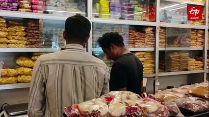 പ്ലം ബിസ്‌ക്കറ്റ്, ബനാന ബിസ്‌ക്കറ്റ്, തേങ്ങാ ബിസ്‌ക്കറ്റ്... ഭരണികളില്‍ നിറയും നാടൻ രുചികൾ മുതല്‍ ന്യൂജൻ ഐറ്റംസ് വരെ, തലശേരിയുടെ രുചിപെരുമയില്‍ അലിയാം