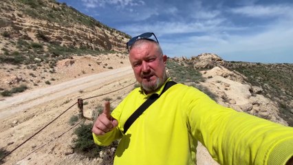 Мятная вода! Самый необычный водопад который я видел!