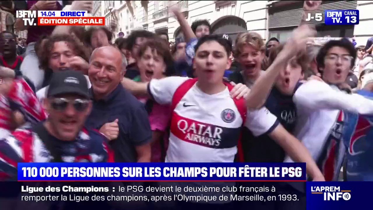 Ces supporters attendent l'ouverture de la jauge sur les Champs-Élysées pour assister à la parade des joueurs du PSG
