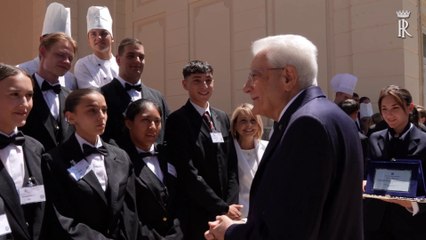 Mattarella incontra gli studenti delle scuole alberghiere al Quirinale