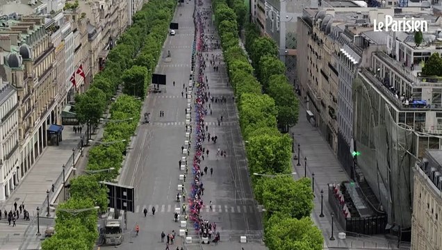 Parade du PSG après son titre en Ligue des champions : les Champs-Élysées se remplissent