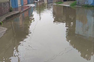 झमाझम बारिश से रास्तों में भरा पानी.... देखें वीडियो.....
