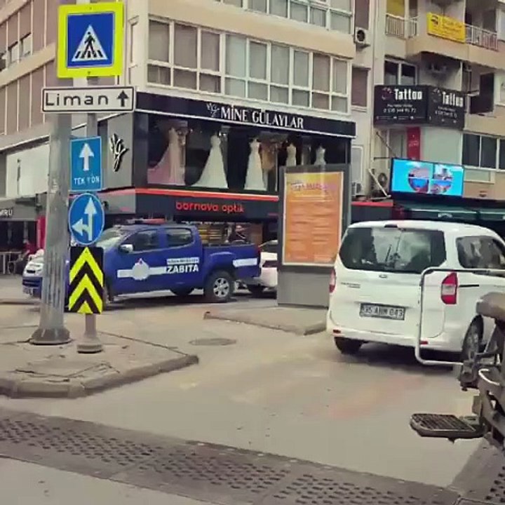 Konak belediyesi işçilerine büyükşehir işçilerinden engel