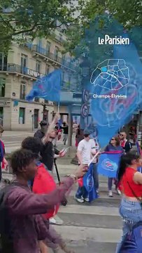 Parade du PSG : les supporters accourent sur les Champs Élysées