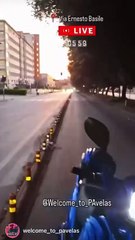 La corsa clandestina dei cavalli in via Ernesto Basile a Palermo