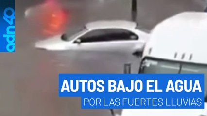 Autos bajo el agua por las lluvias de ayer en la CDMX y EDOMEX